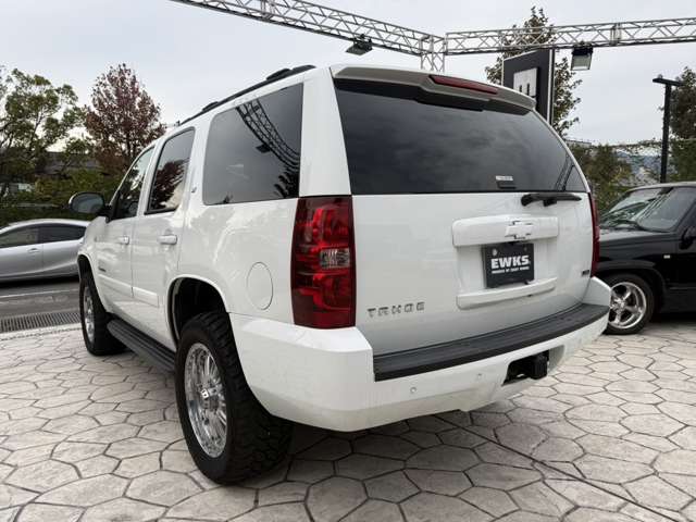 2008 Chevrolet Tahoe – thumbnail 3