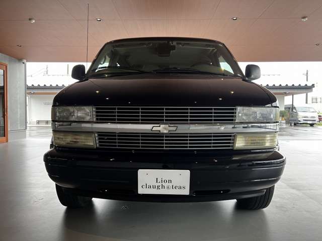 2005 Chevrolet Astro – thumbnail 2