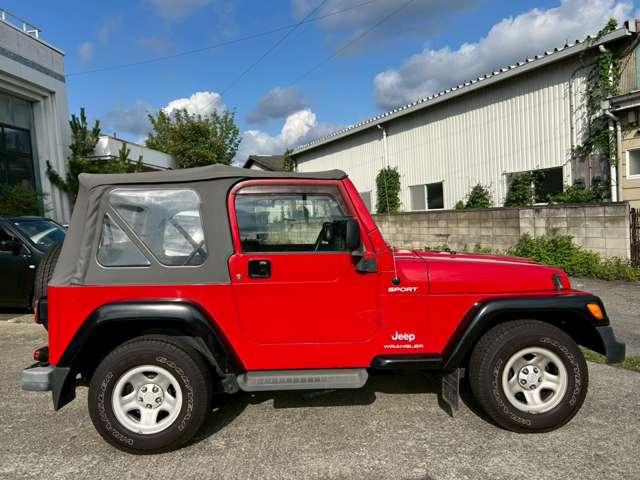 2005 Jeep Wrangler – thumbnail 3