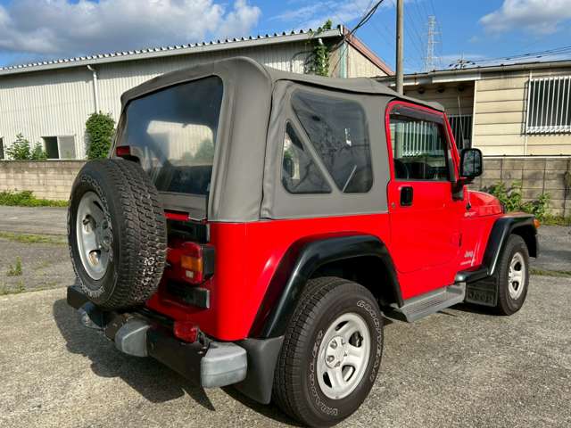 2005 Jeep Wrangler – thumbnail 4