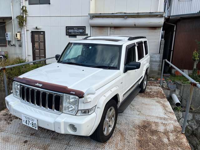2008 Jeep Commander – thumbnail 2