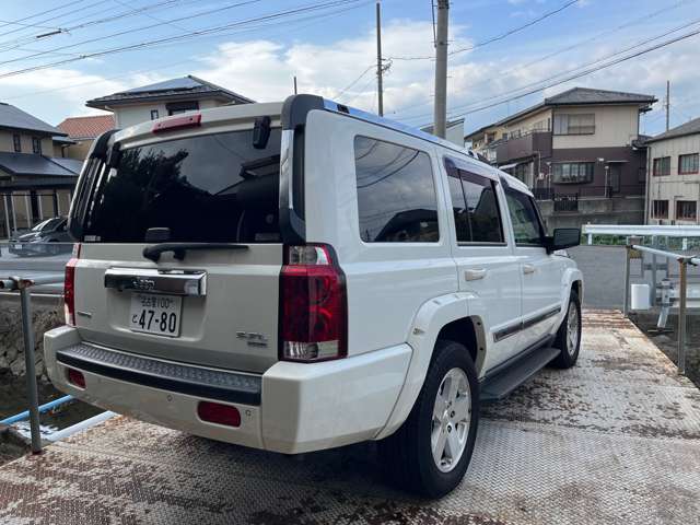 2008 Jeep Commander – thumbnail 3