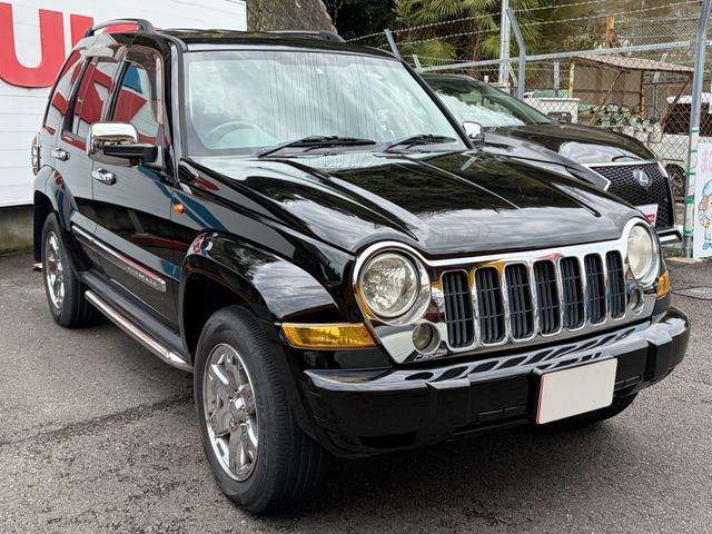 2006 Jeep Cherokee – thumbnail 2