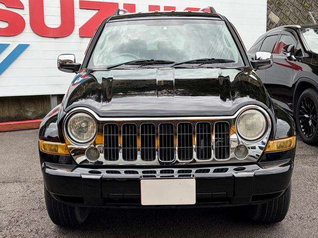 2006 Jeep Cherokee – thumbnail 3