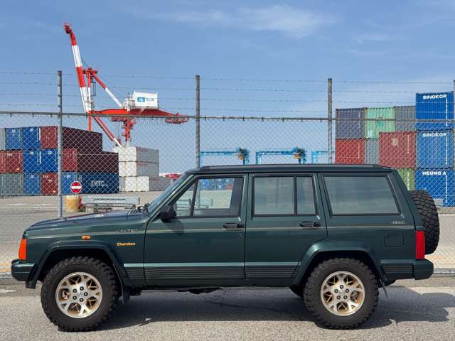 1994 Jeep Cherokee – thumbnail 4