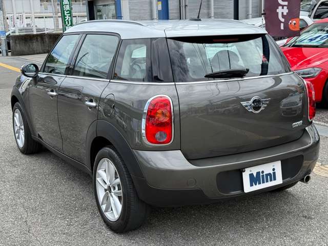 2011 MINI MINI Crossover – thumbnail 2