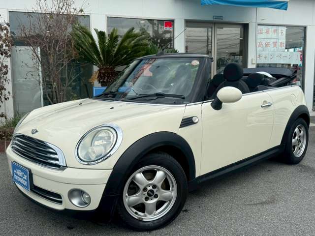 2010 MINI Mni Convertible – thumbnail 3