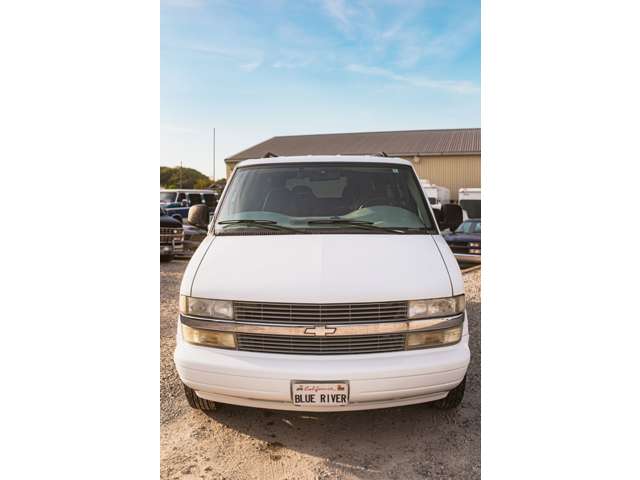 2005 Chevrolet Astro – thumbnail 2