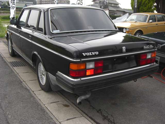 1990 Volvo 240 – thumbnail 4