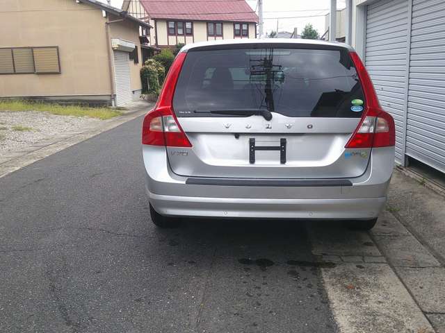 2011 Volvo V70 – thumbnail 4