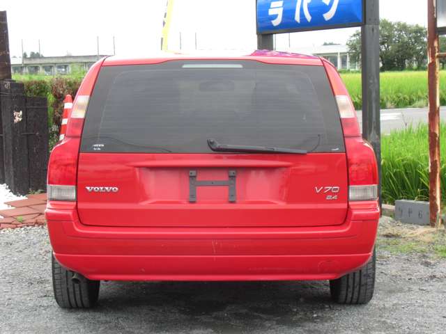 2003 Volvo V70 – thumbnail 2