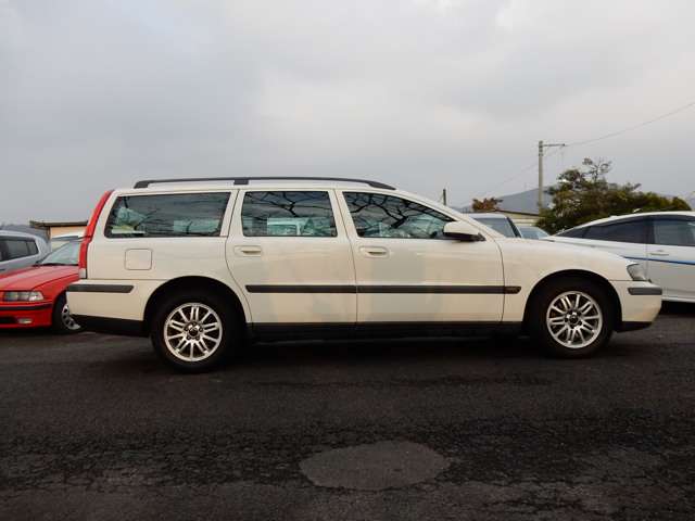 2003 Volvo V70 – thumbnail 4