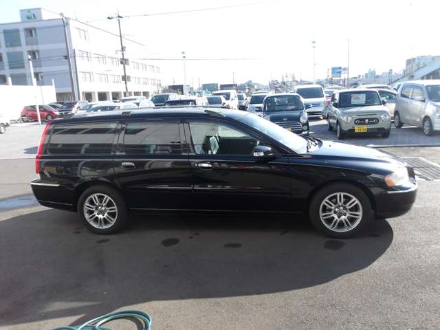 2008 Volvo V70 – thumbnail 4