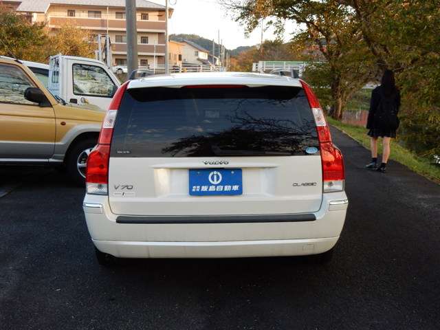 2007 Volvo V70 – thumbnail 3