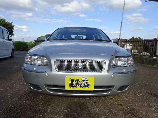 2005 Volvo V70 – thumbnail 2