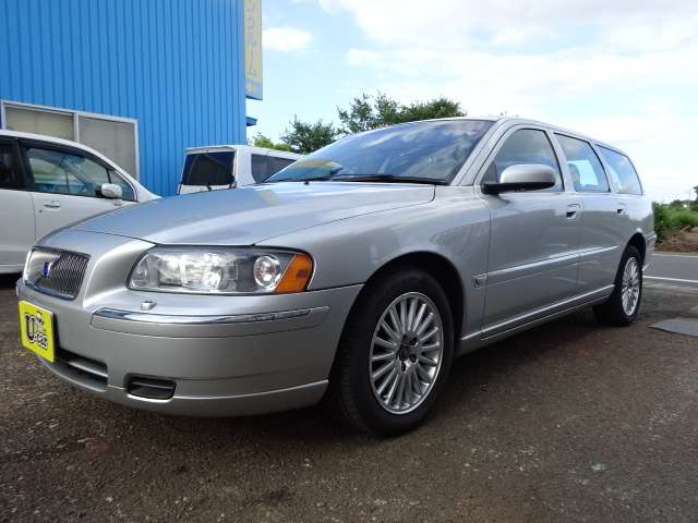2005 Volvo V70 – thumbnail 3