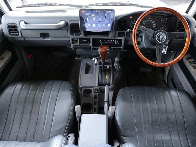 1995 Toyota Land Cruiser Prado – thumbnail 3