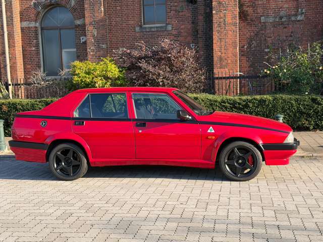1992 Alfa Romeo 75 – thumbnail 3