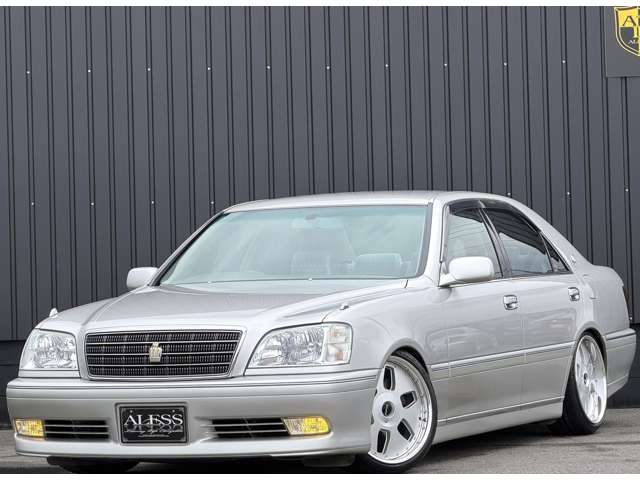 2003 Toyota Crown Royal – thumbnail 2