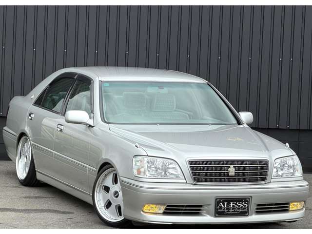2003 Toyota Crown Royal – thumbnail 4