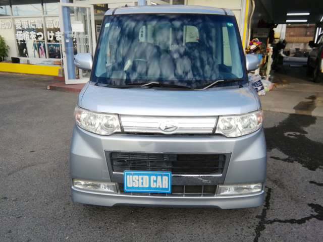 2010 Daihatsu Tanto – thumbnail 2