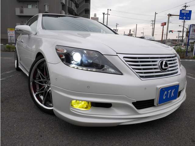 2011 Lexus LS – thumbnail 3