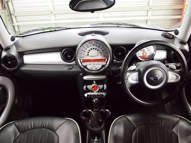 2008 MINI MINI Clubman – thumbnail 2