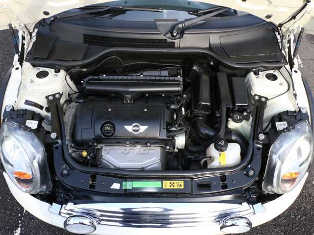 2009 MINI Mni Convertible – thumbnail 2