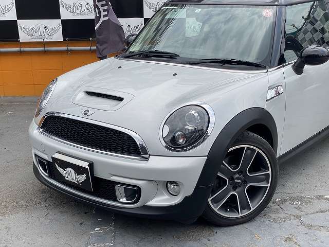 2010 MINI MINI Clubman – thumbnail 4