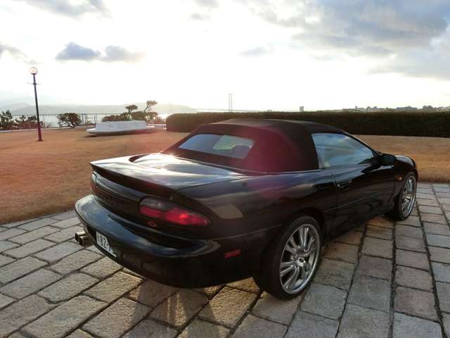 1995 Chevrolet Camaro Convertible – thumbnail 2