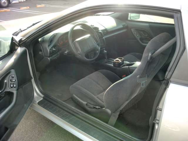 1996 Chevrolet Camaro – thumbnail 3