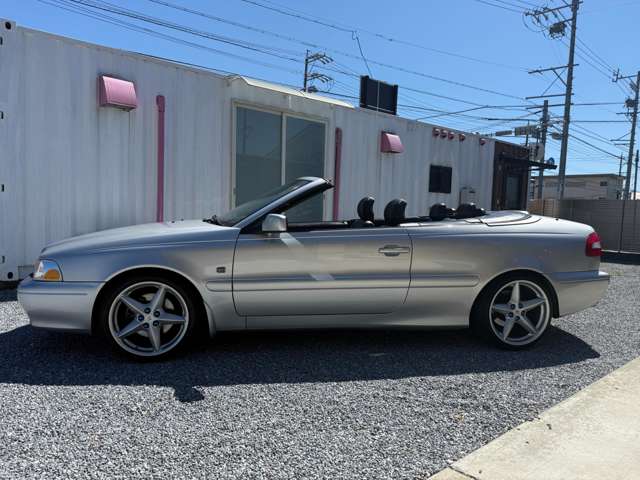 2004 Volvo C70 Cabriolet – thumbnail 4