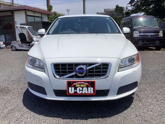 2011 Volvo V70 – thumbnail 2