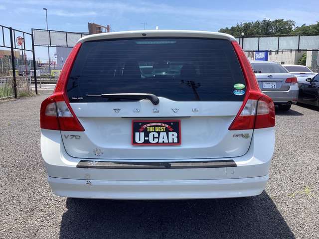 2011 Volvo V70 – thumbnail 3