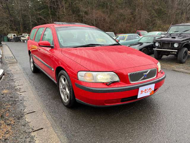 2004 Volvo V70 – thumbnail 3