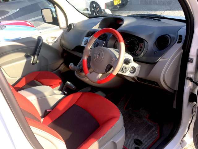 2011 Renault Kangoo Be Bop – thumbnail 2