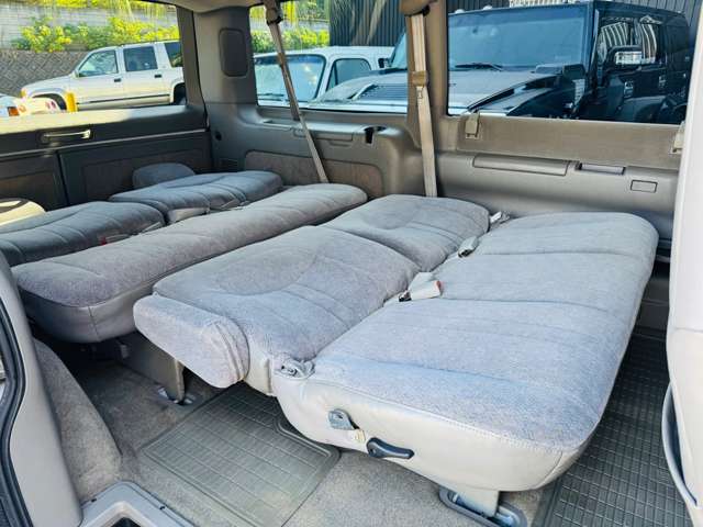 2004 Chevrolet Astro – thumbnail 3