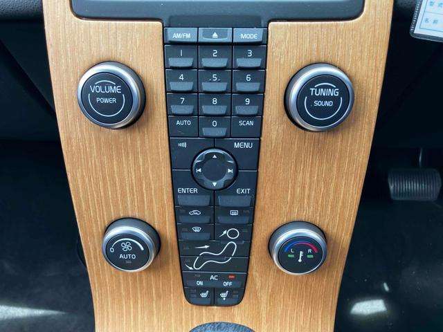 2011 Volvo V50 – thumbnail 2