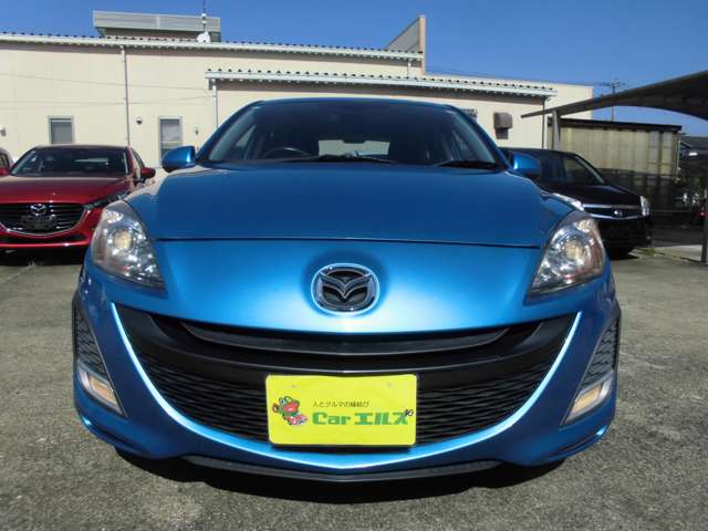 2011 Mazda Axela Sport – thumbnail 2