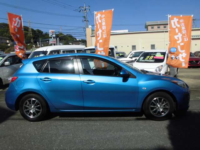 2011 Mazda Axela Sport – thumbnail 4