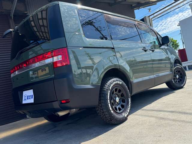 2007 Mitsubishi Delica D:5 – thumbnail 2