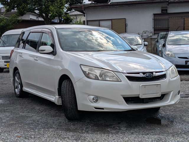 2011 Subaru Exiga – thumbnail 3