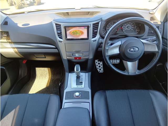 2009 Subaru Legacy Touring Wagon – thumbnail 2