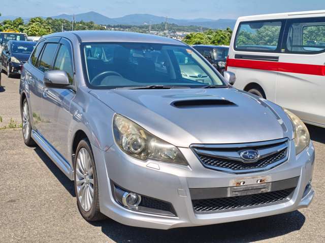 2011 Subaru Legacy Touring Wagon – thumbnail 3