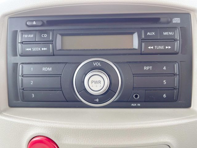 2010 Nissan Cube – thumbnail 3