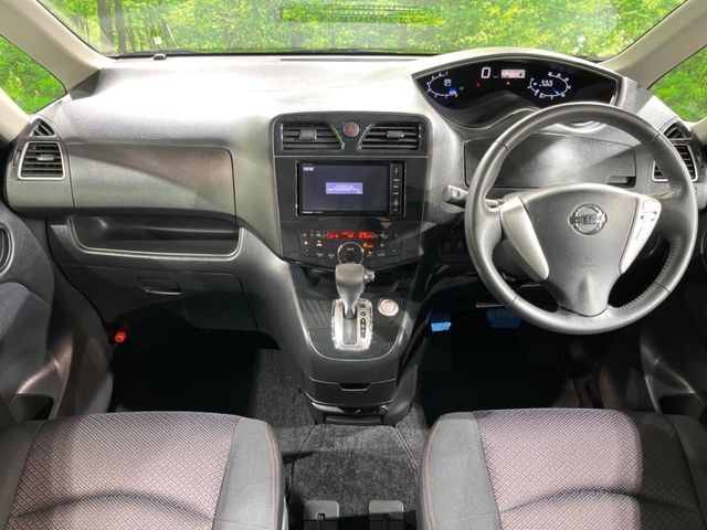 2011 Nissan Serena – thumbnail 2