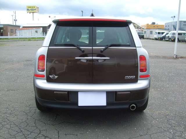 2010 MINI MINI Clubman – thumbnail 3