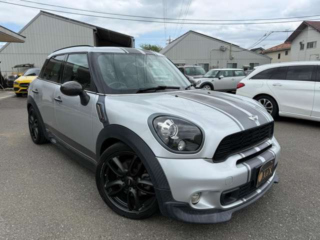 2011 MINI MINI Crossover – thumbnail 4