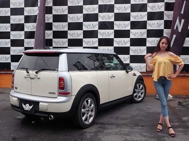 2009 MINI MINI Clubman – thumbnail 2