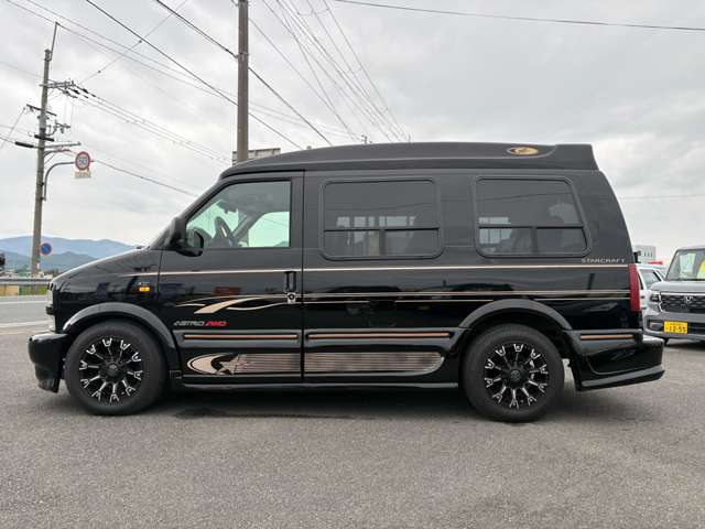 2005 Chevrolet Astro – thumbnail 4